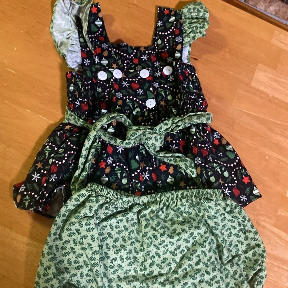 Ricrac 18 months Christmas dress with bloomers with tie on back great condition